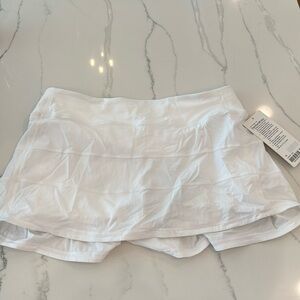 NWT WHITE PACE RIVAL SKIRT